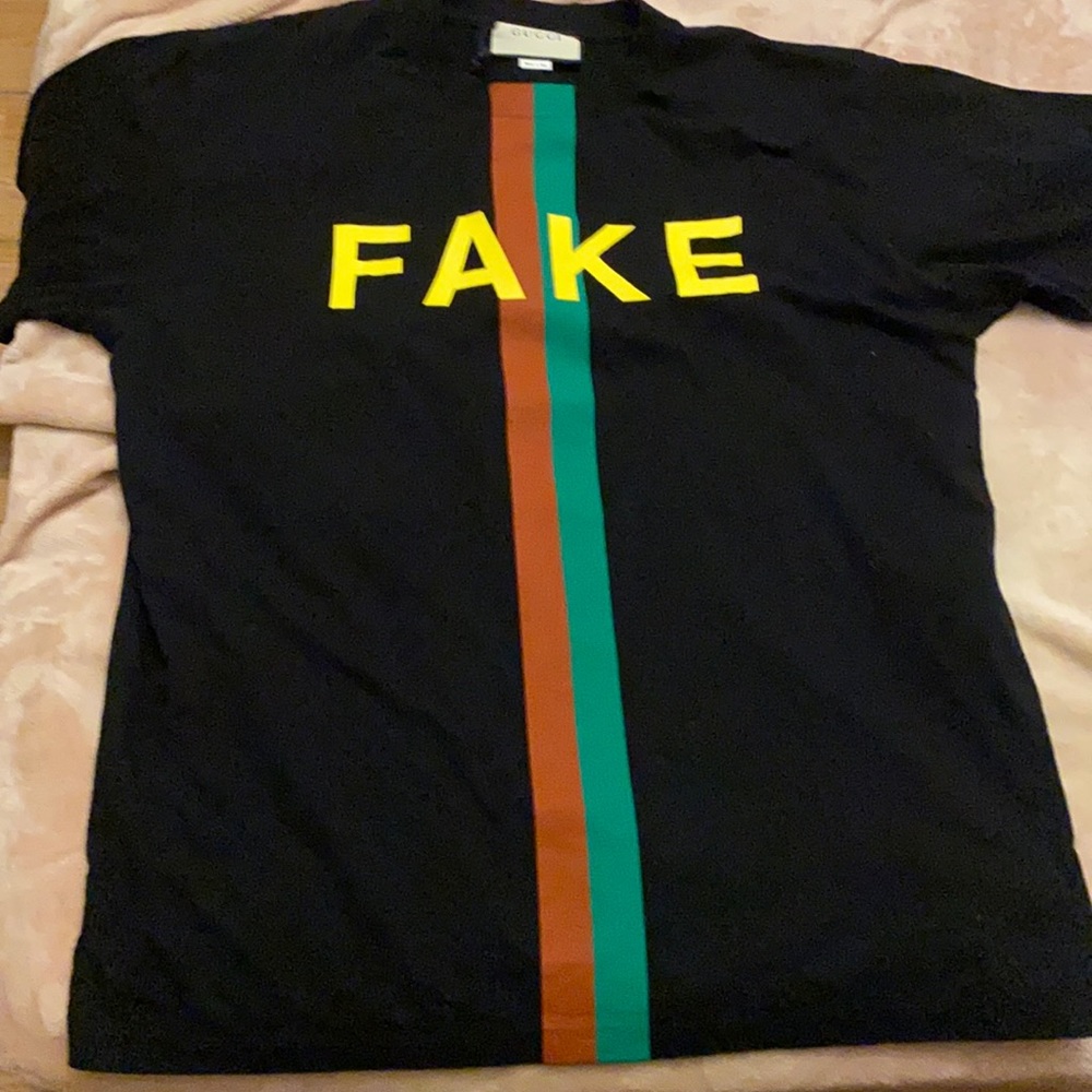 Gucci black t-shirt